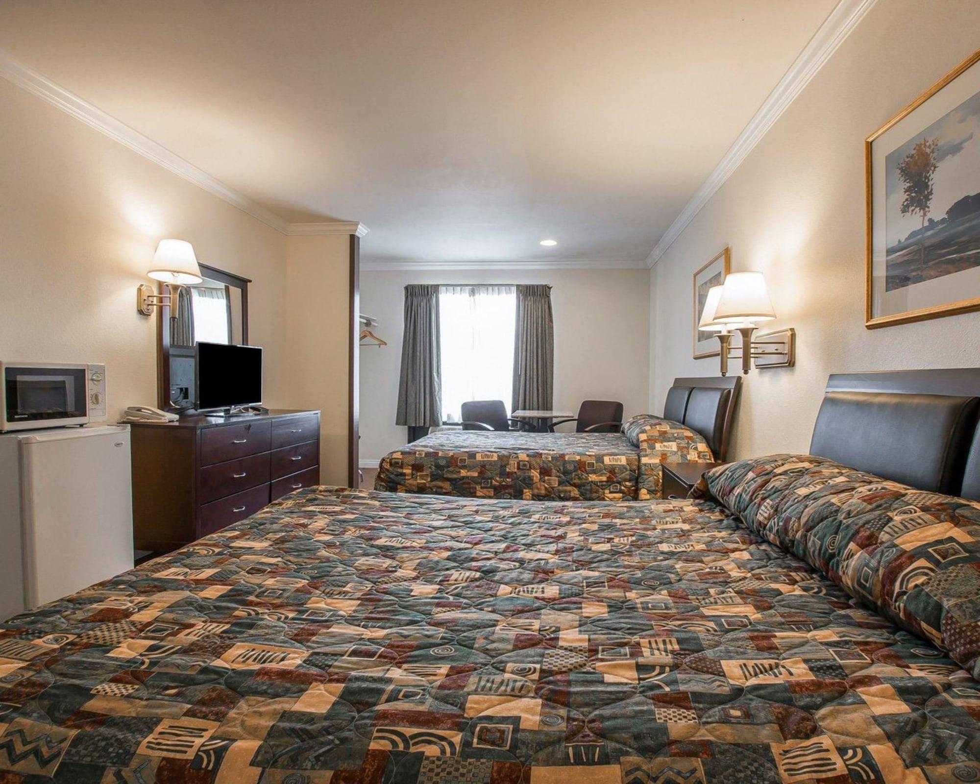 Rodeway Inn Ривърсайд Екстериор снимка