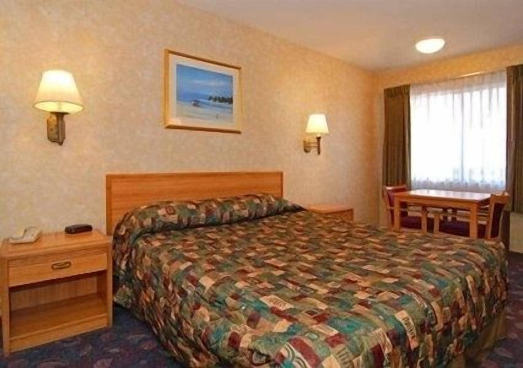 Rodeway Inn Ривърсайд Екстериор снимка