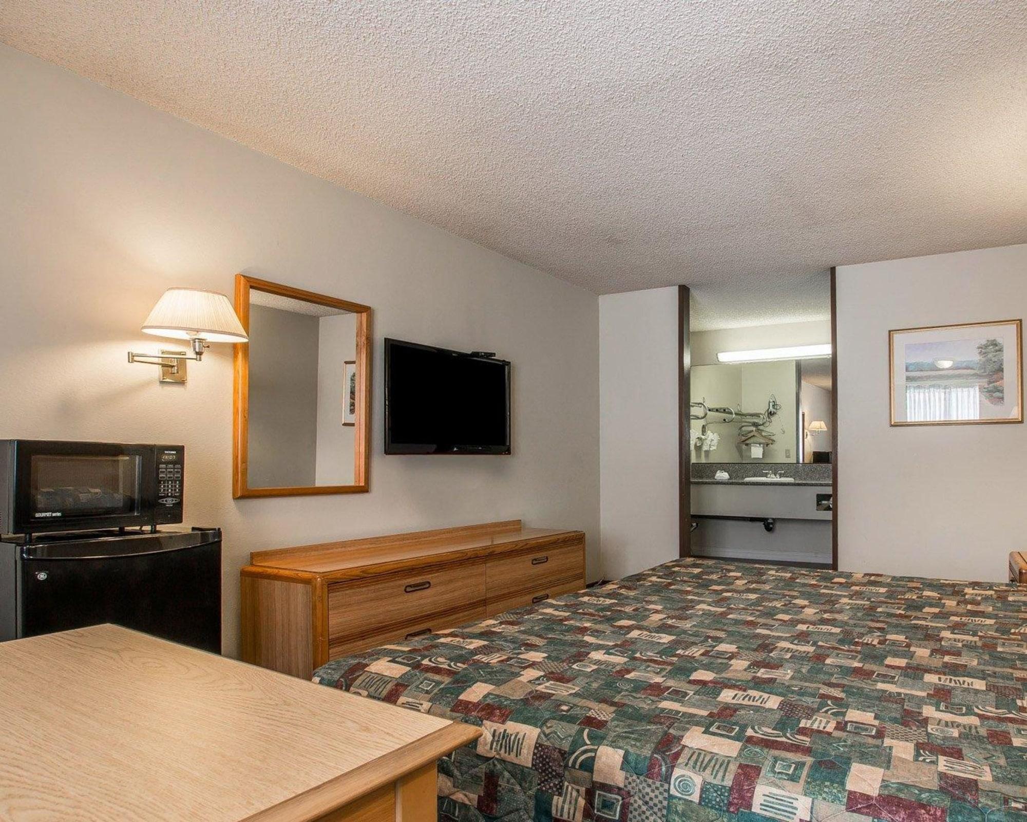 Rodeway Inn Ривърсайд Екстериор снимка